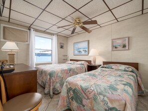 1 bedroom, iron/ironing board, internet, bed sheets