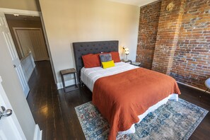 2 dormitorios, tabla de planchar con plancha, wifi gratis y ropa de cama