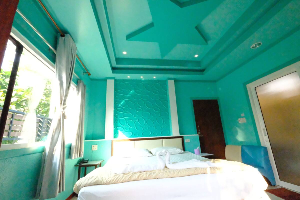 Standard Room, 1 King Bed, Non Smoking, Ensuite | WiFi (free)
