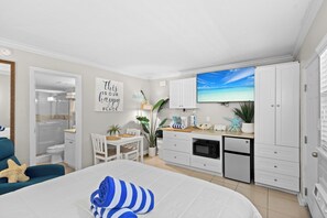 1 bedroom, iron/ironing board, free WiFi, bed sheets