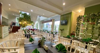 Hotel Tosan Solo Baru