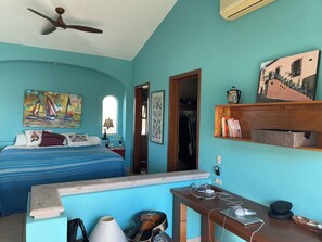 3 bedrooms, in-room safe, desk, iron/ironing board