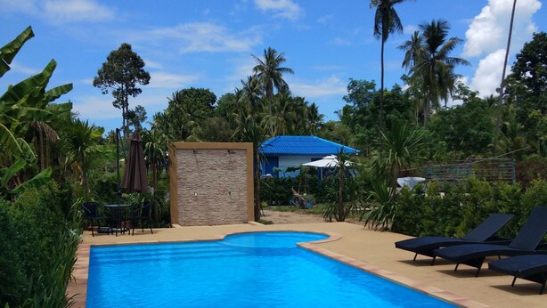 Outdoor pool - Nittayavadee Panset Resort (Koh Samui)