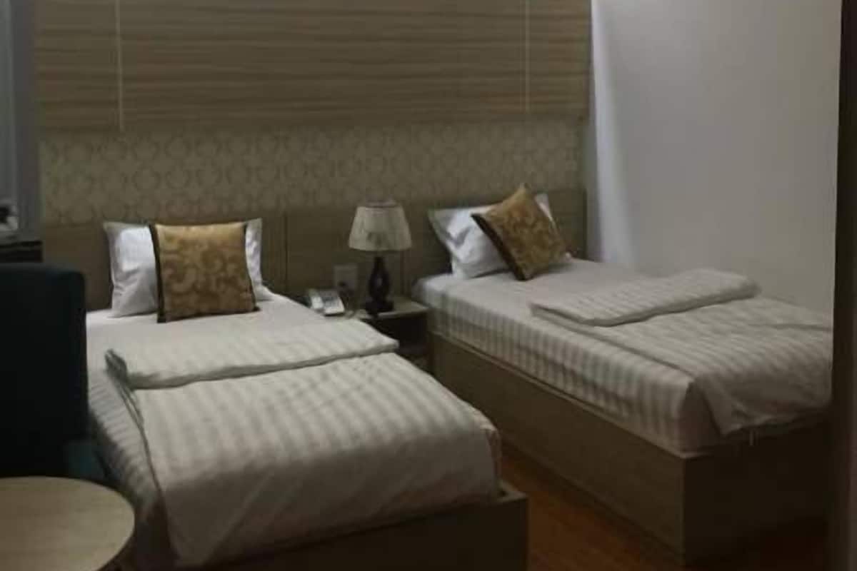 Double Room | Premium bedding, pillowtop beds, minibar, desk