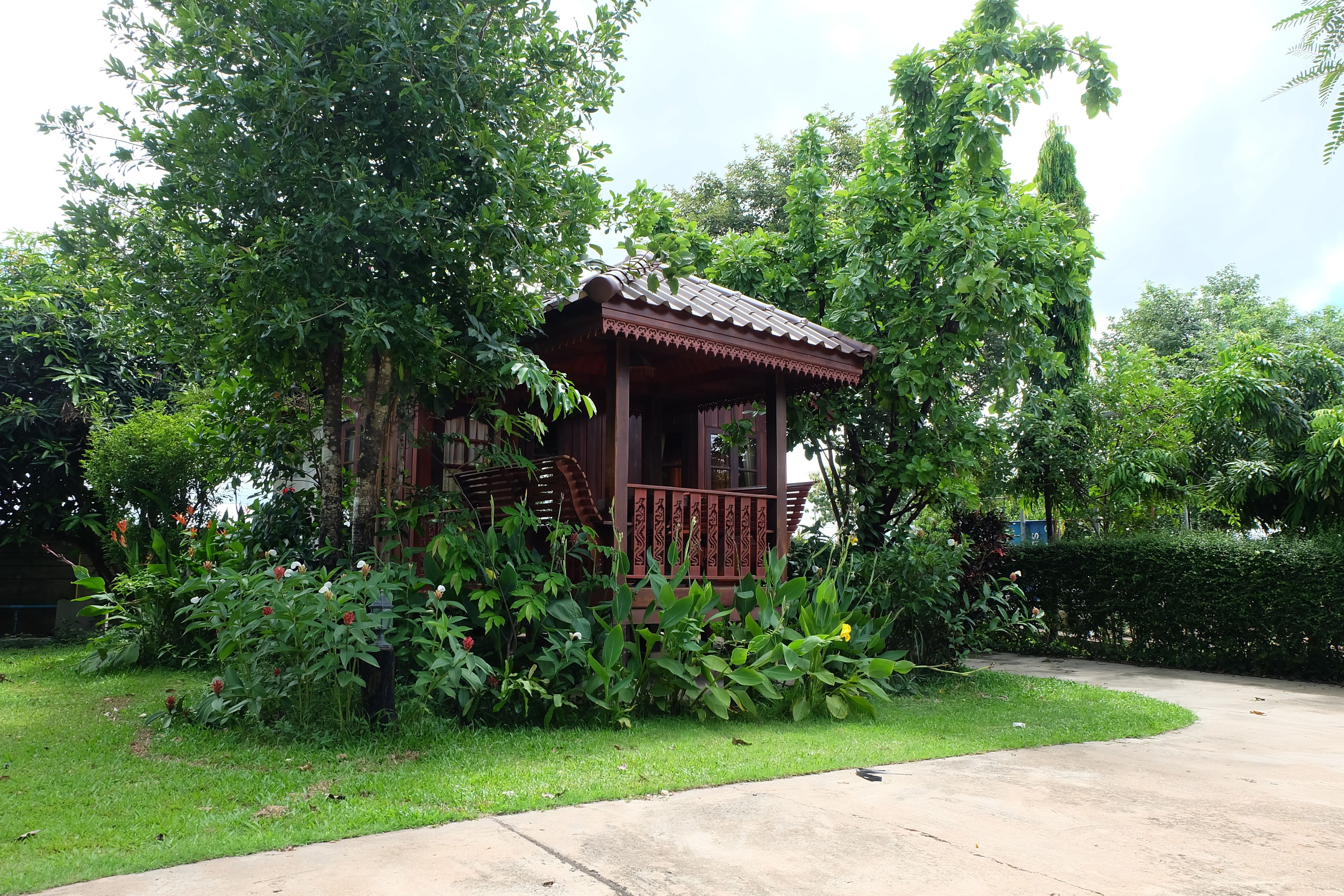 1 Bedroom Suite with Balcony | Wi-Fi ฟรี, ผ้าปูที่นอน