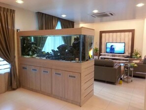 Executive Bungalow | Living room | Flat-screen TV - Leissure in (Ipoh)