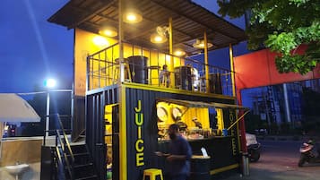 Coffee shop