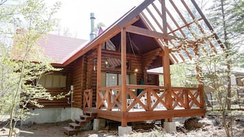 Ferienhaus, Nichtraucher (Cute logs -Campanula- 1-6 people) | Terrasse/Patio
