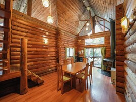 [Private Cottage] Cute logs -Campanula- 1-6 people, Non Smoking | Living area | TV