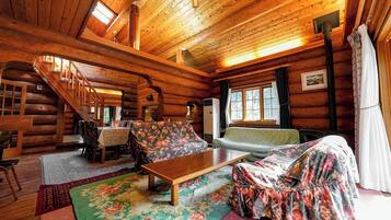 Mökki, tupakointi kielletty (Grace 2-15 people) | Untuvapeitot, vuodevaatteet