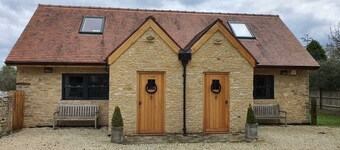 Vakker selvbetjente hytte i Cotswold-stil 15 minutter sentralt i Oxford