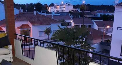 Villa / 1st floor with accommodation for up to 8 people. 3 double bedrooms and double sofa.