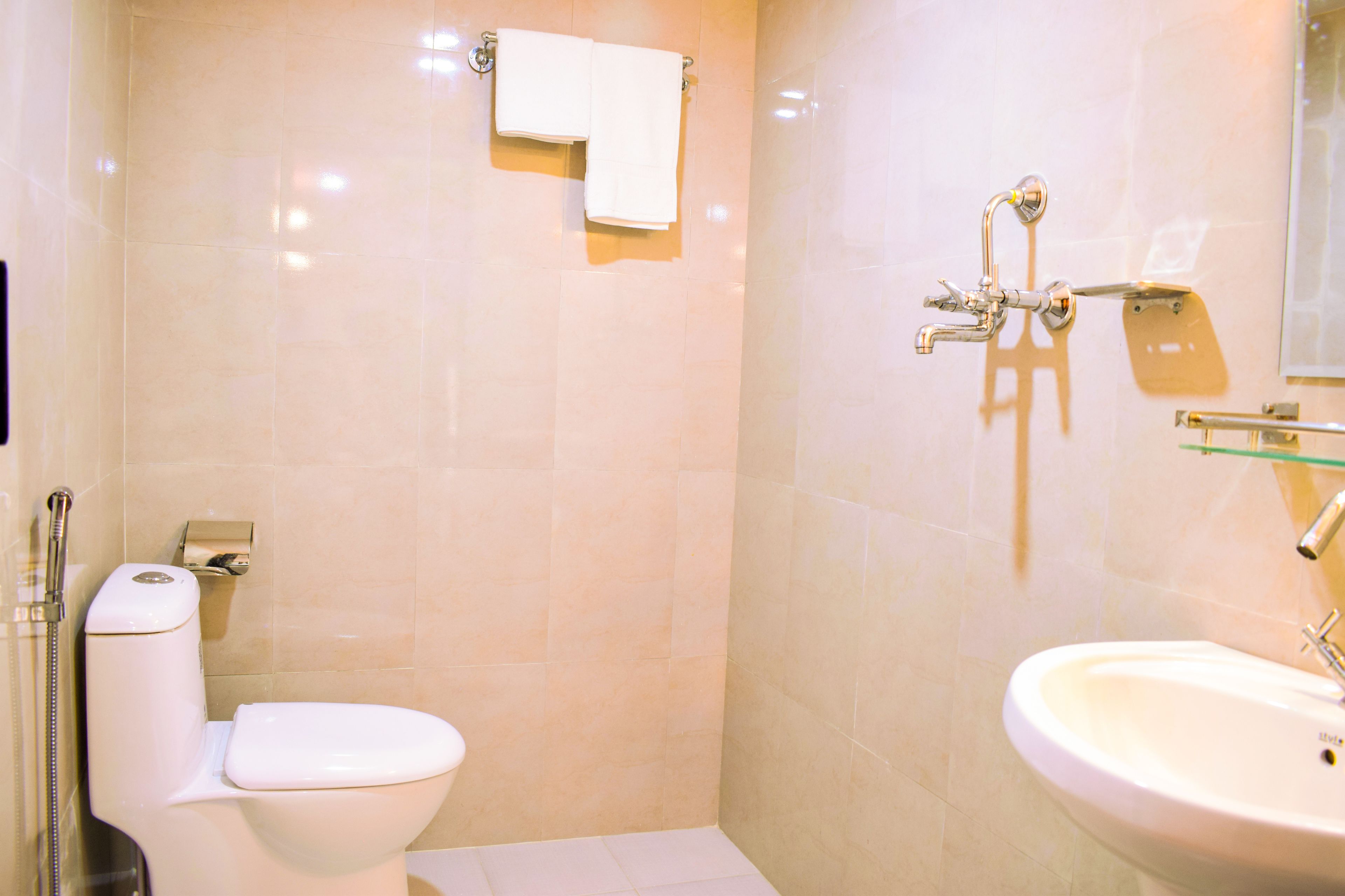 1 bedroom, hypo-allergenic bedding, select comfort beds, in-room safe