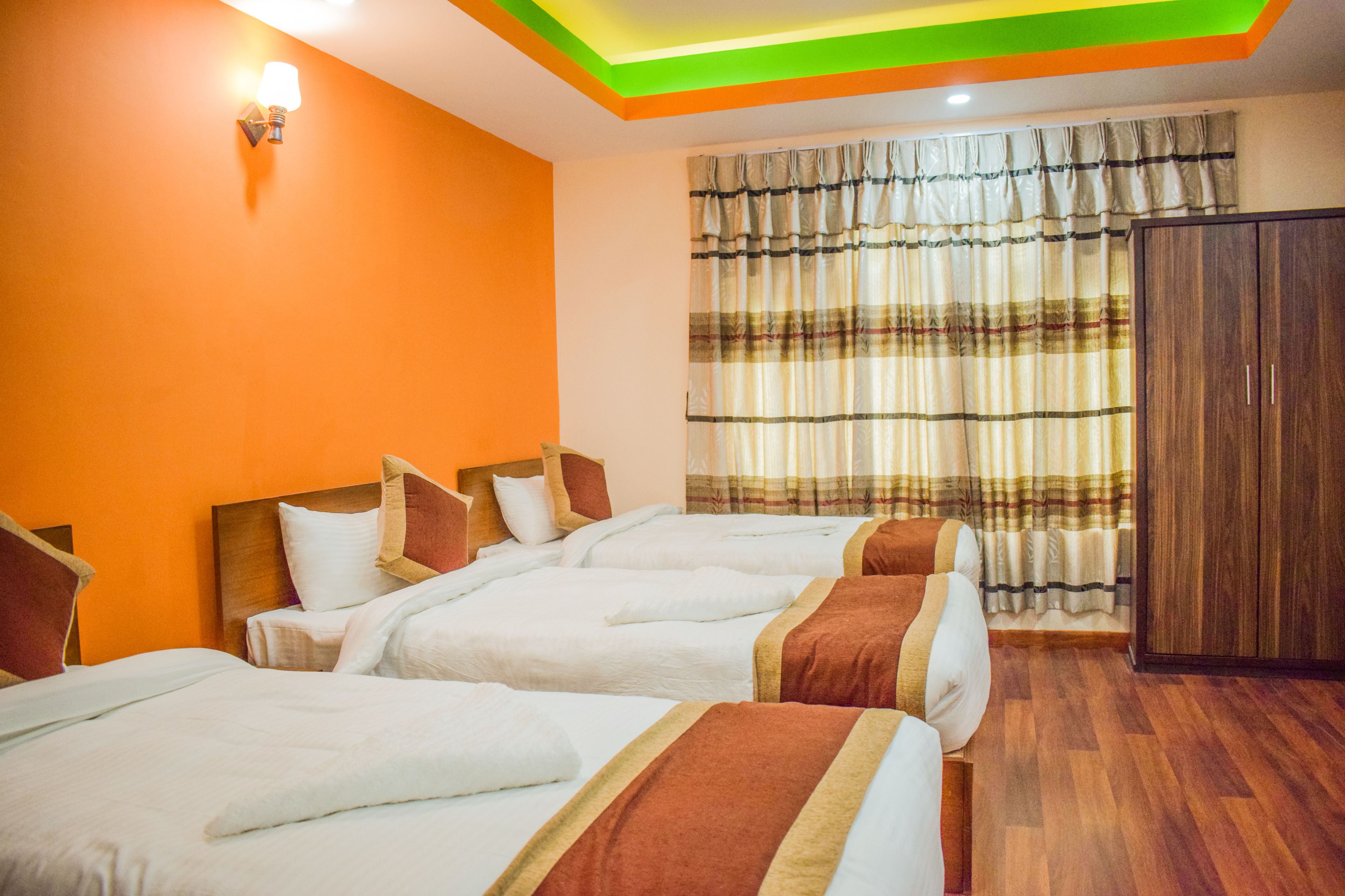 basic twin room | 1 bedroom, hypo-allergenic bedding, select comfort beds, in-room safe