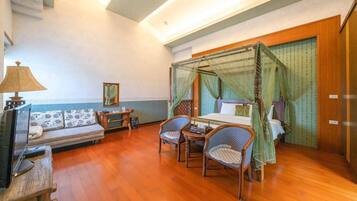 Ducha, artículos de tocador gratuitos, secador de pelo, pantuflas