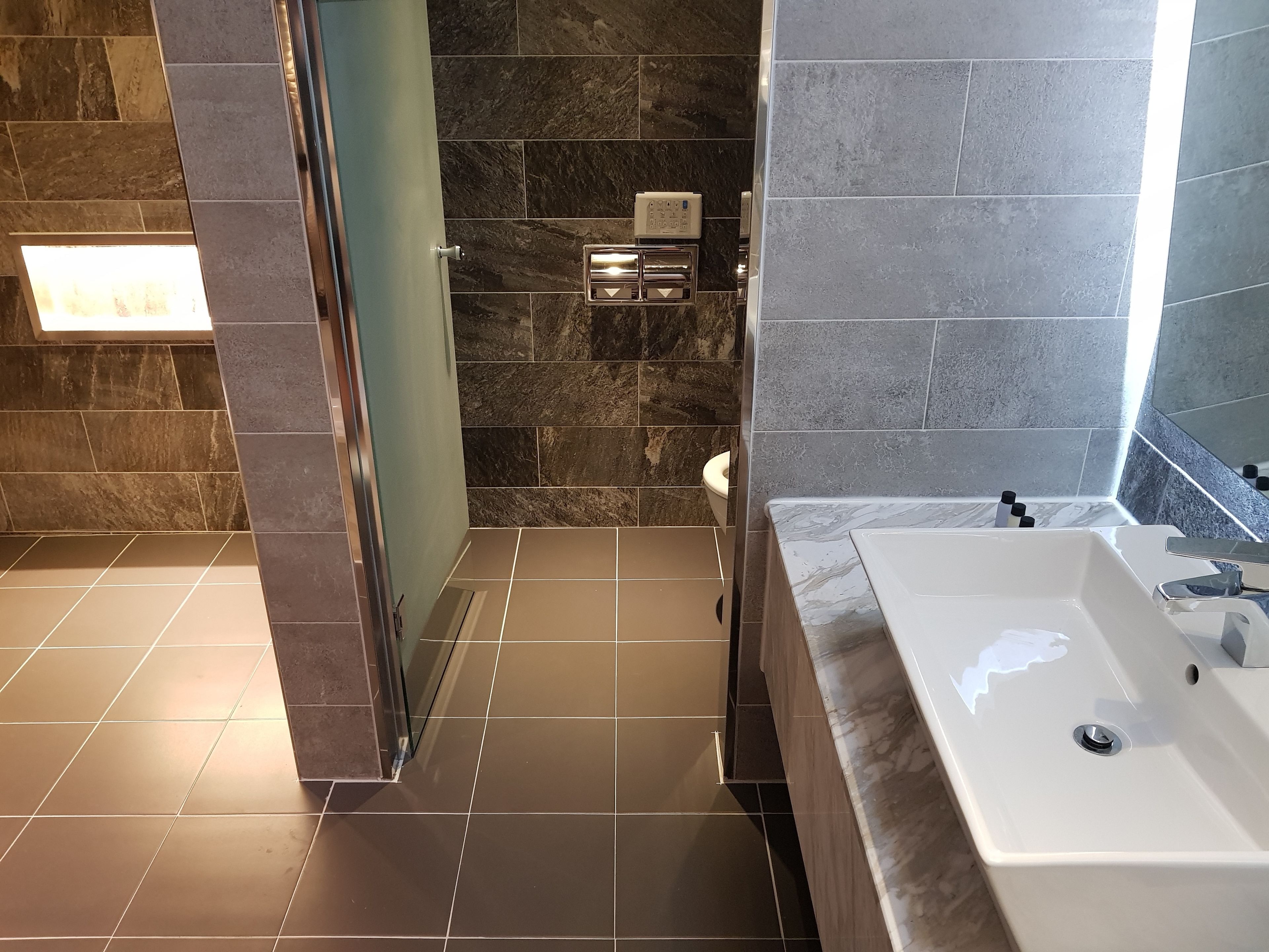 deluxe twin room (no breakfast on every monday) | free wifi, bed sheets, wheelchair access