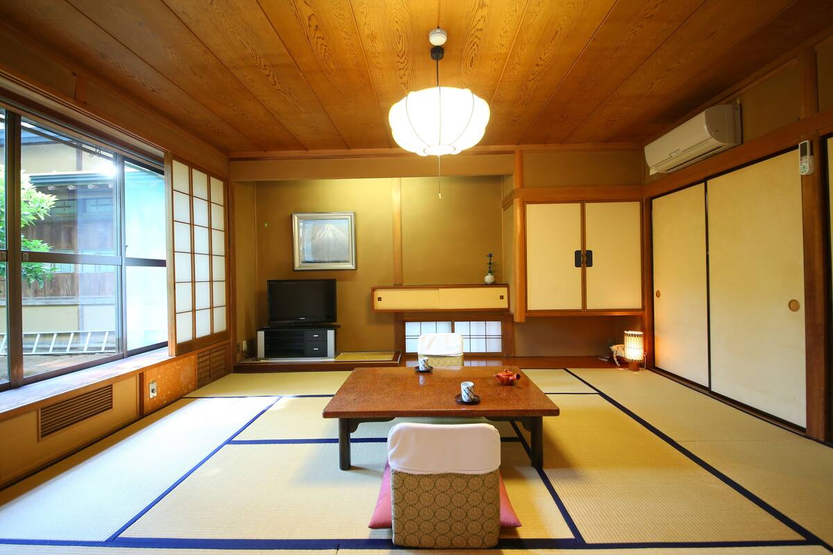 Phòng truyền thống (Japanese-style) | Két bảo mật tại phòng, truy cập Internet không dây miễn phí 
