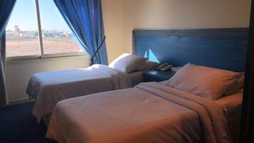 Basic-Doppelzimmer, 1 Schlafzimmer | Minibar, Schreibtisch, laptopgeeigneter Arbeitsplatz