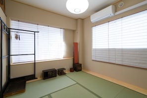 Standard Single Room | In-room safe, free WiFi, bed sheets - Ito Ryokan (Tokyo)