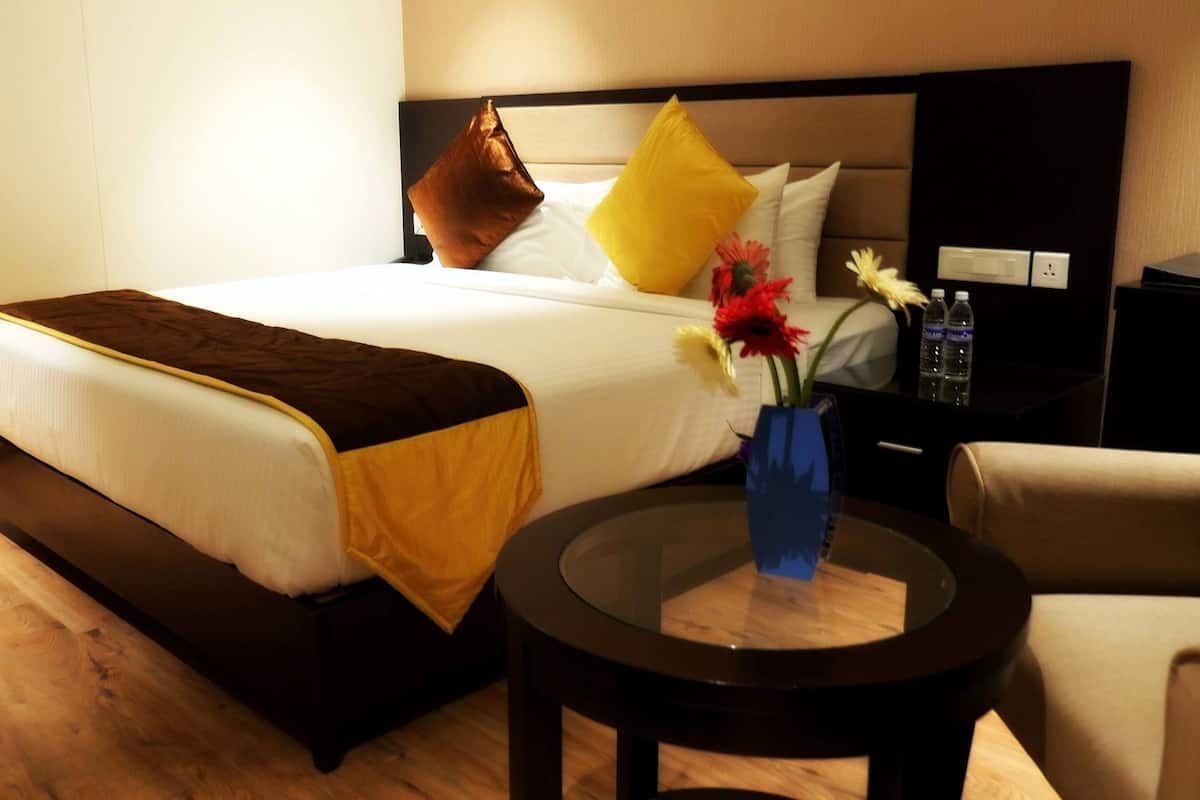 Egyptian cotton sheets, premium bedding, down duvets, pillow-top beds