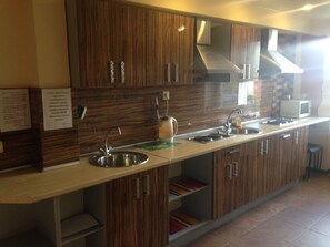 Refrigerador y microondas