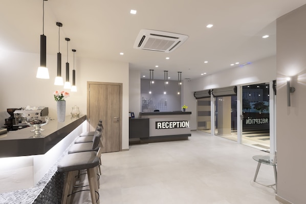 Reception - Castello Hotel (Patras)