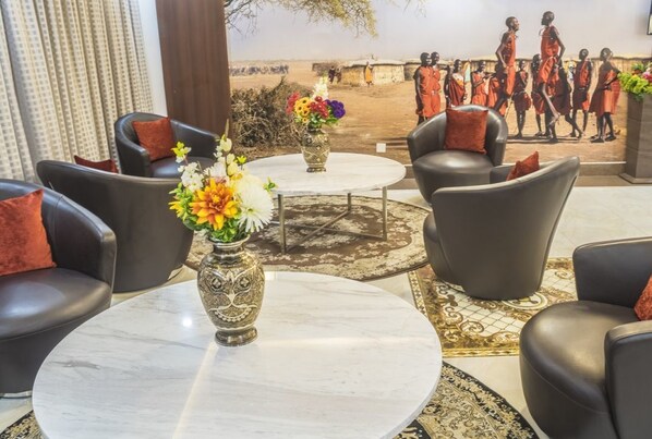 Lobby sitting area - The Ole-Ken Hotel (Nakuru)