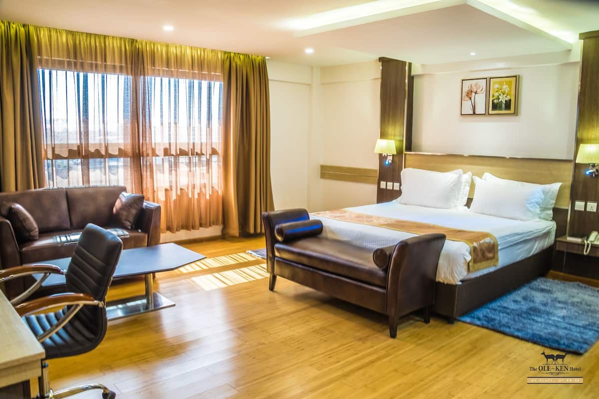 In-room safe, desk, soundproofing, iron/ironing board