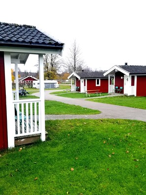 Cabin, Shared Bathroom | Street view