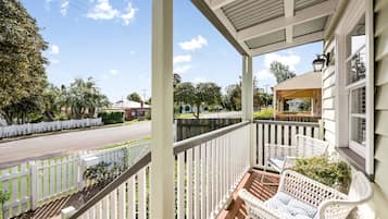 3 Bedroom Cottage | Street view