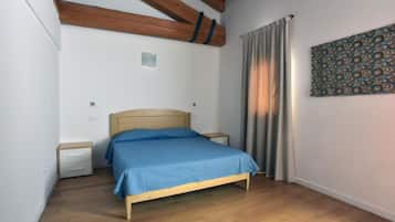 Biancheria da letto di alta qualità, minibar, una scrivania