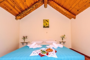 Schallisolierte Zimmer, Bügeleisen/Bügelbrett, Babybetten, Zustellbetten