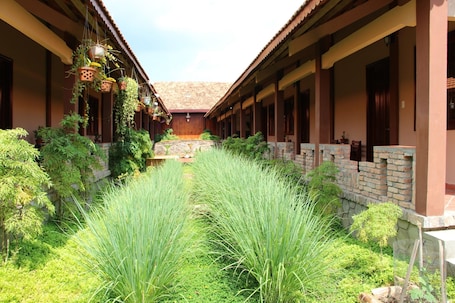 Exterior. Gite Nam Hien Mekong