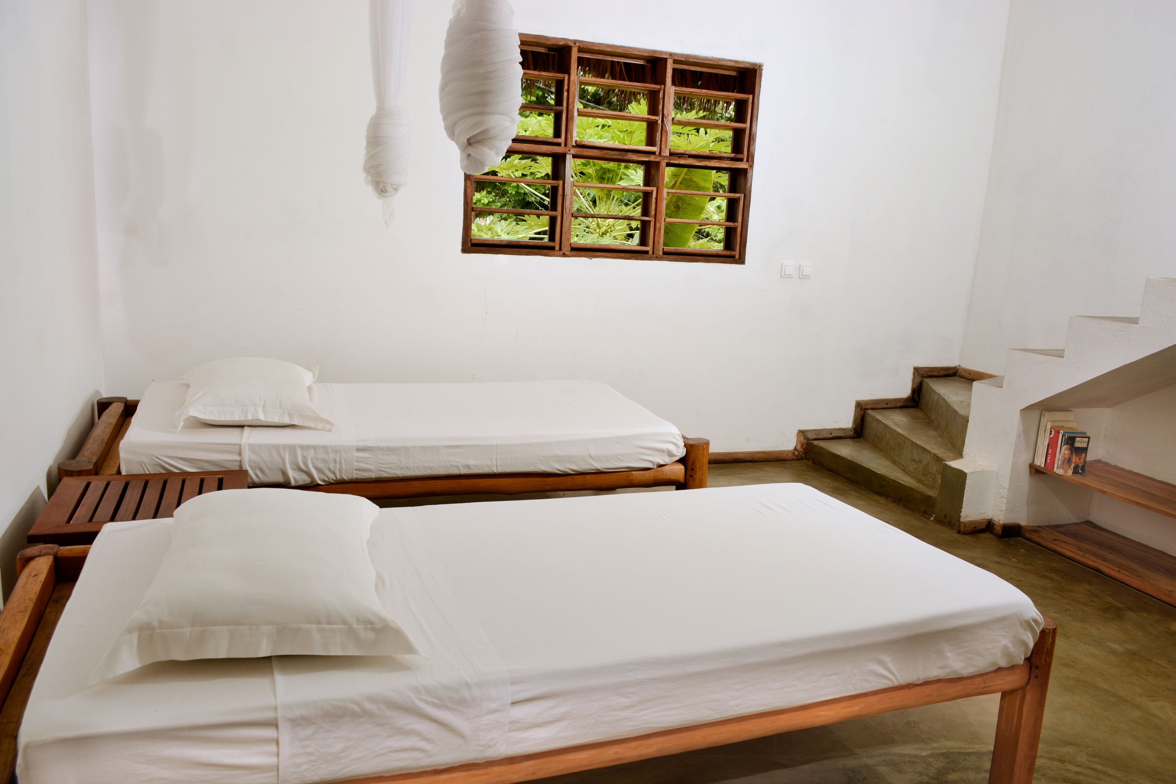 duplex | in-room safe, free wifi, bed sheets