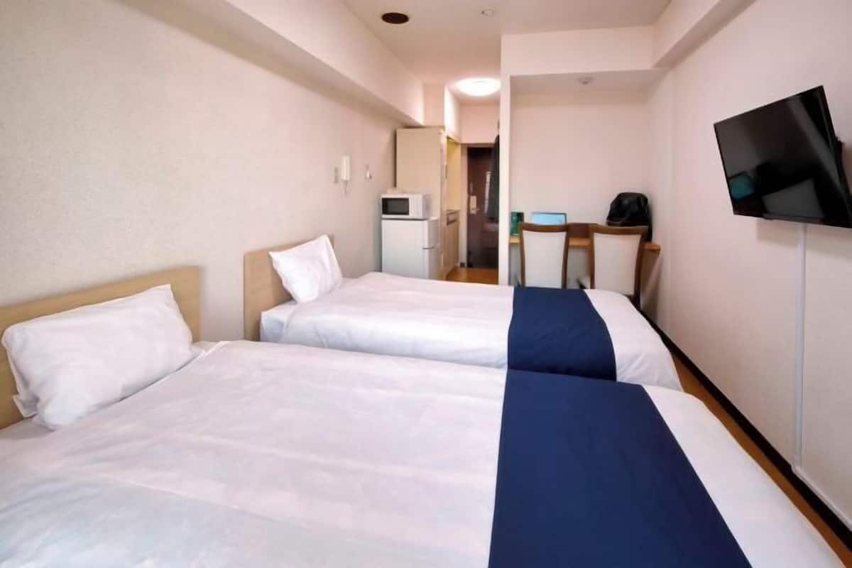 1 bedroom, desk, laptop workspace, free WiFi