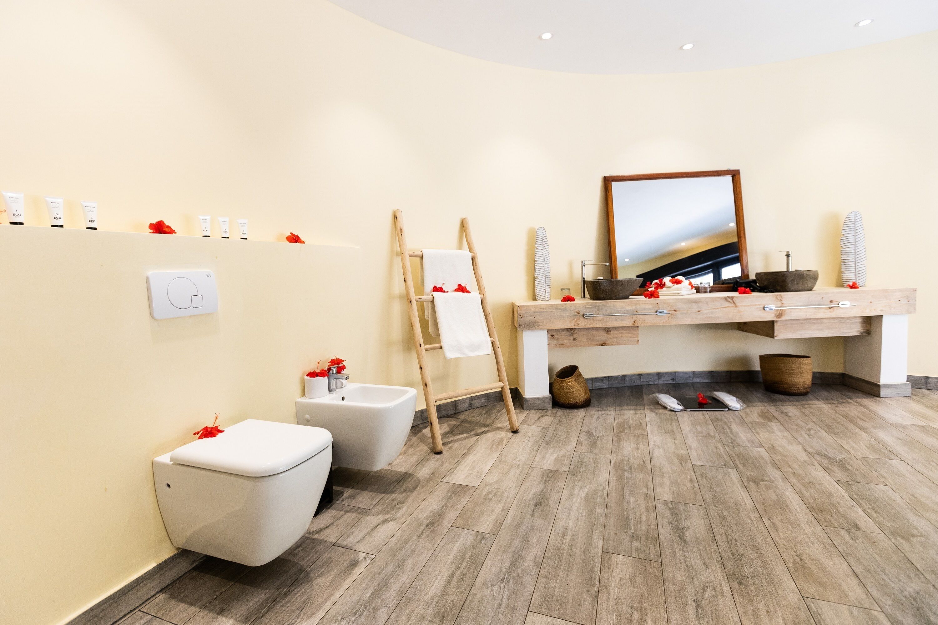 executive suite, private pool | bathroom | free toiletries, hair dryer, bidet, towels