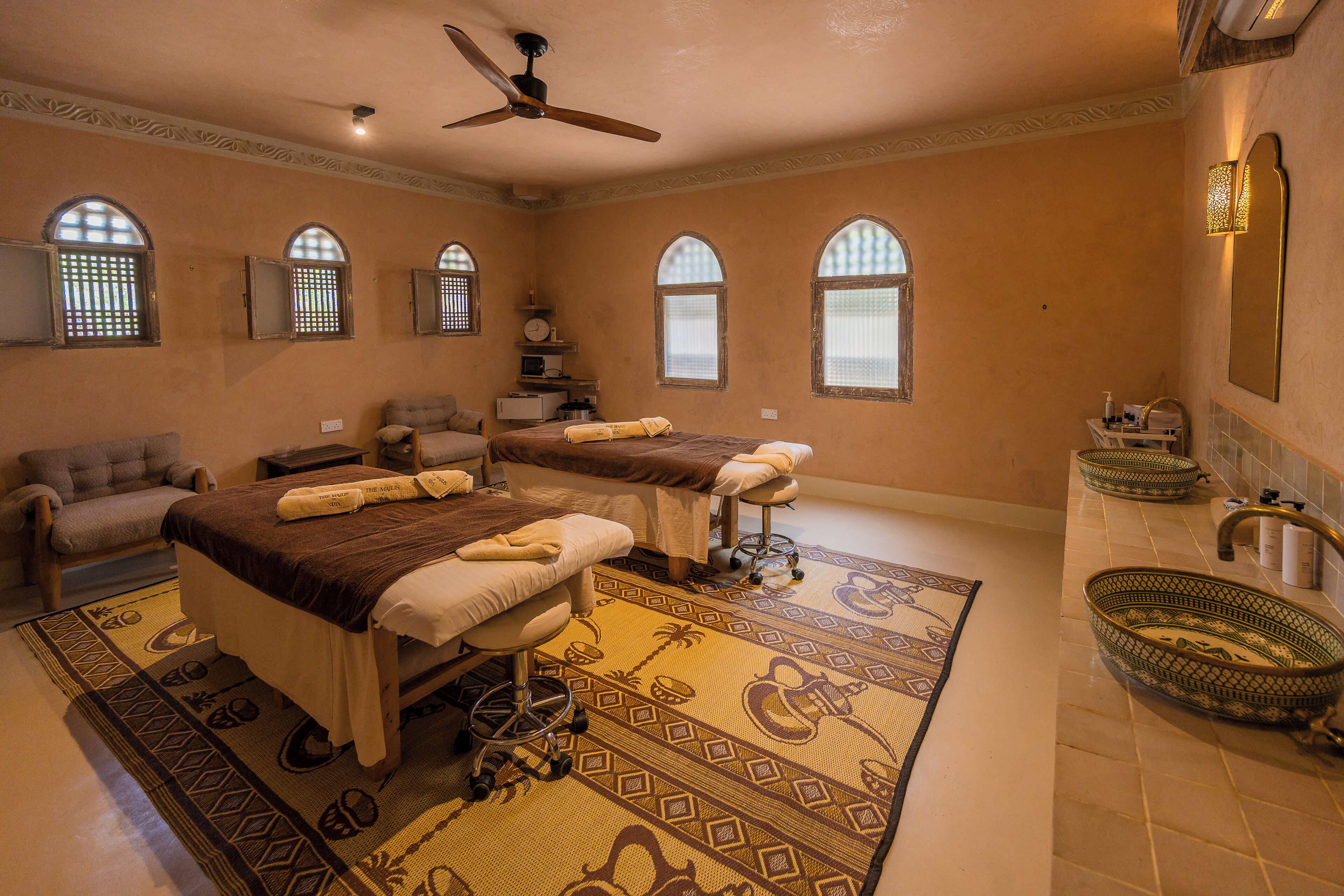 Aromaterapi, deep tissue-massage, svensk massage