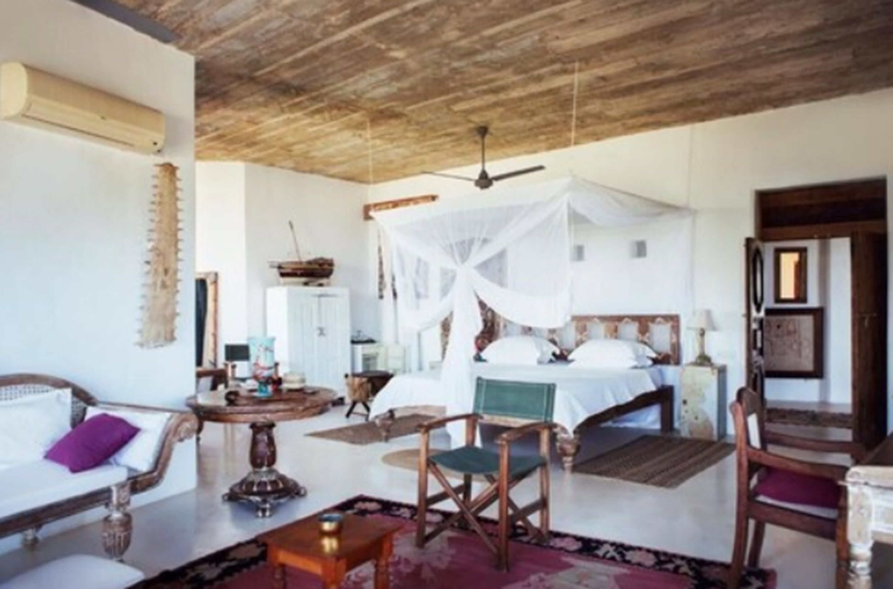 ロイヤル スイート | 高級寝具、ミニバー、セーフティボックス (室内)、デスク