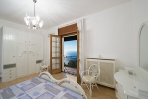 3 Schlafzimmer, Bügeleisen/Bügelbrett, Reisekinderbett, WLAN