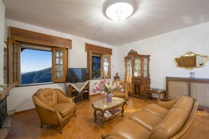 TV - Elegant & Panoramic Villa with Sea View Solarium (Furore)