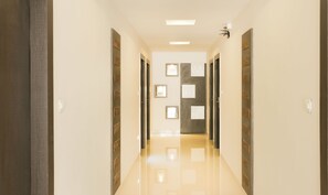 Hallway - Treebo Sunrise,5 mins to Mahatma Gandhi Park (Chikkamagaluru)