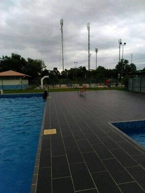 Outdoor pool - Homestay UA 1 (Kota Kinabalu)