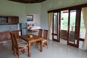 In-room dining - The Rana Villa (Tegallalang)