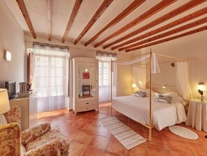 8 habitaciones, ropa de cama de alta calidad y cubrecamas 