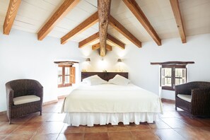 Standard Double Room | 8 bedrooms, premium bedding, down comforters, in-room safe - Hotel Nord (Estellencs)
