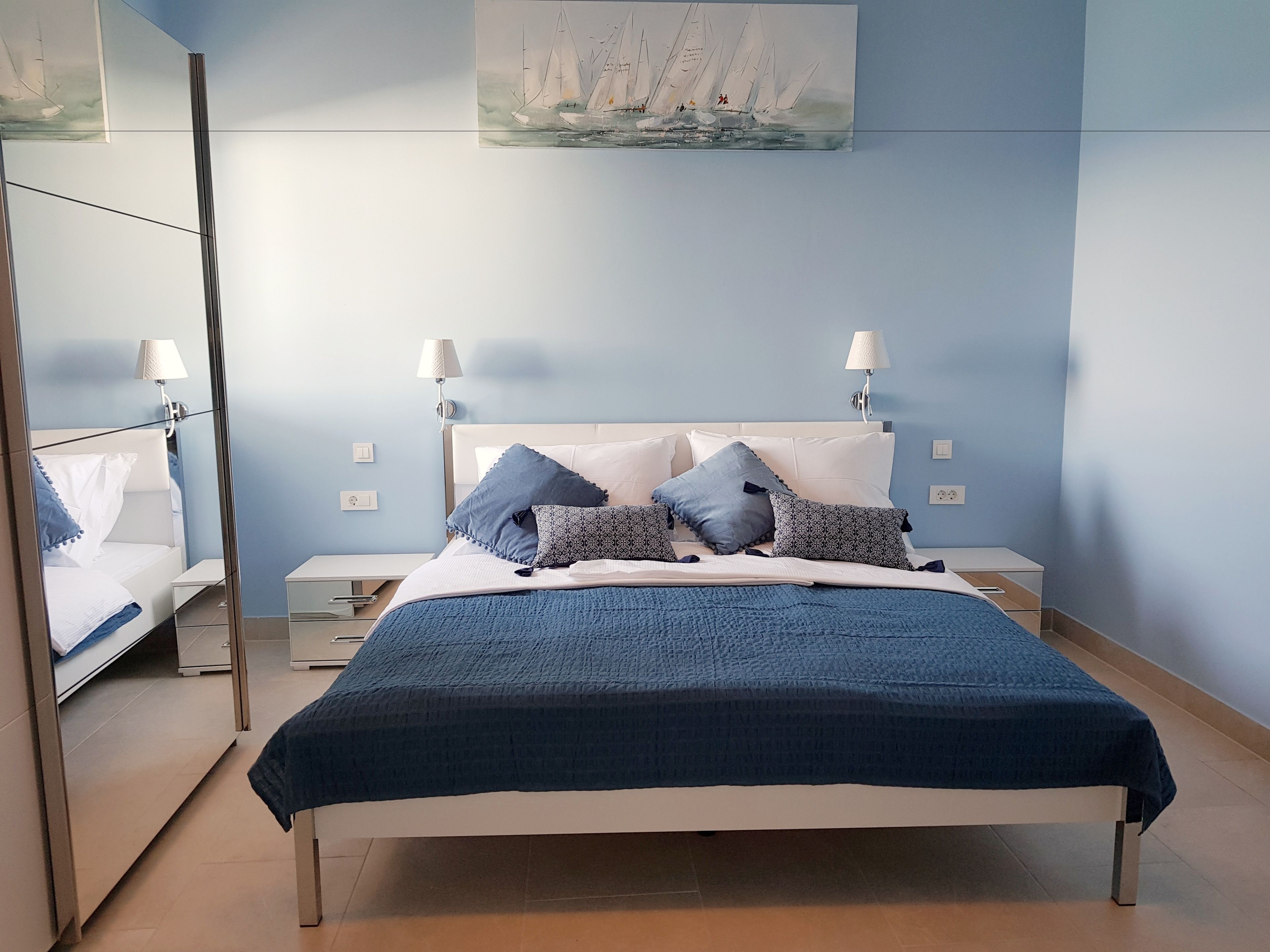 superior apartment, kitchenette, sea view | bathroom | free toiletries, hair dryer, towels