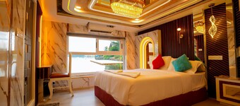 海滩乐园日间游轮船屋酒店