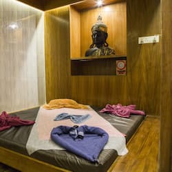 Body treatments, deep-tissue massages, Thai massages, body scrubs