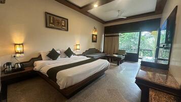 Traditional Double Room, 1 King Bed, Hill View | Premium bedding, desk, rollaway beds, free WiFi