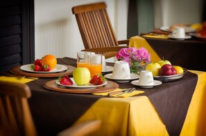 Free daily buffet breakfast  - B&B L'Antica Rimessa (Lecce)